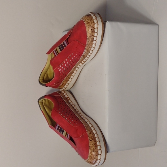 Women's shoes topsider style.Brand new. Never worn.lace free . NWOT - Picture 2 of 4